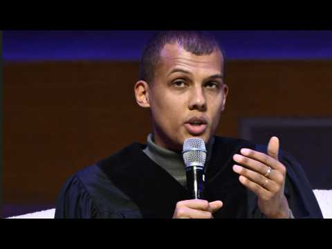 VIDEO : Stromae reoit le titre de docteur Ho…