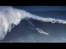 VIDÉO Surf. Vagues monumentales, des milliers de spectateurs : Nazaré ouvre parfaitement la saison 2025