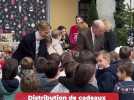 Les images de la distribution de cadeaux aux enfants de Monaco par la famille princière