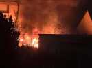 VIDÉO. "On a entendu deux détonations et la maison s'est embrasée" : un violent incendie en pleine nuit au Mans