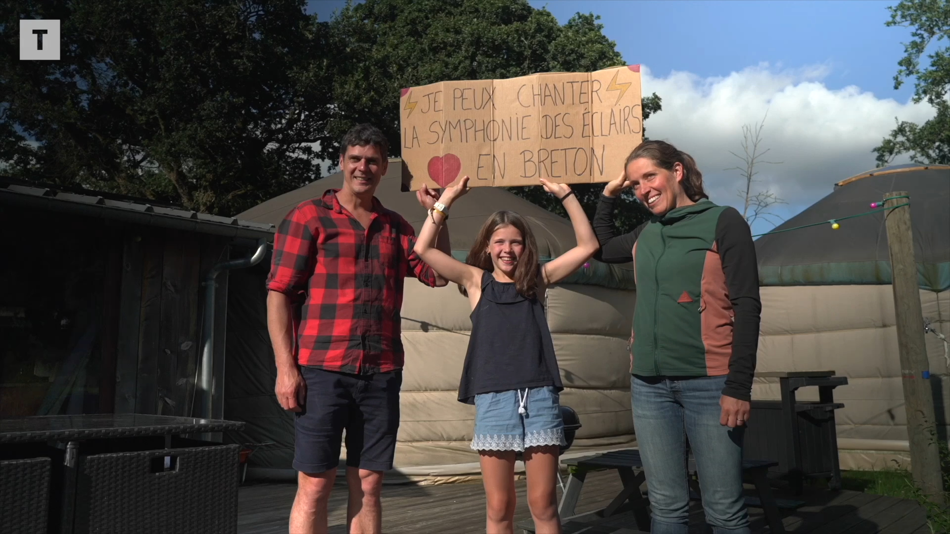 Génie de la mécanique, chien philosophe, 10 ans du Bataclan, Dalin et le cancer… Les histoires qui nous ont émus en 2025 en vidéo