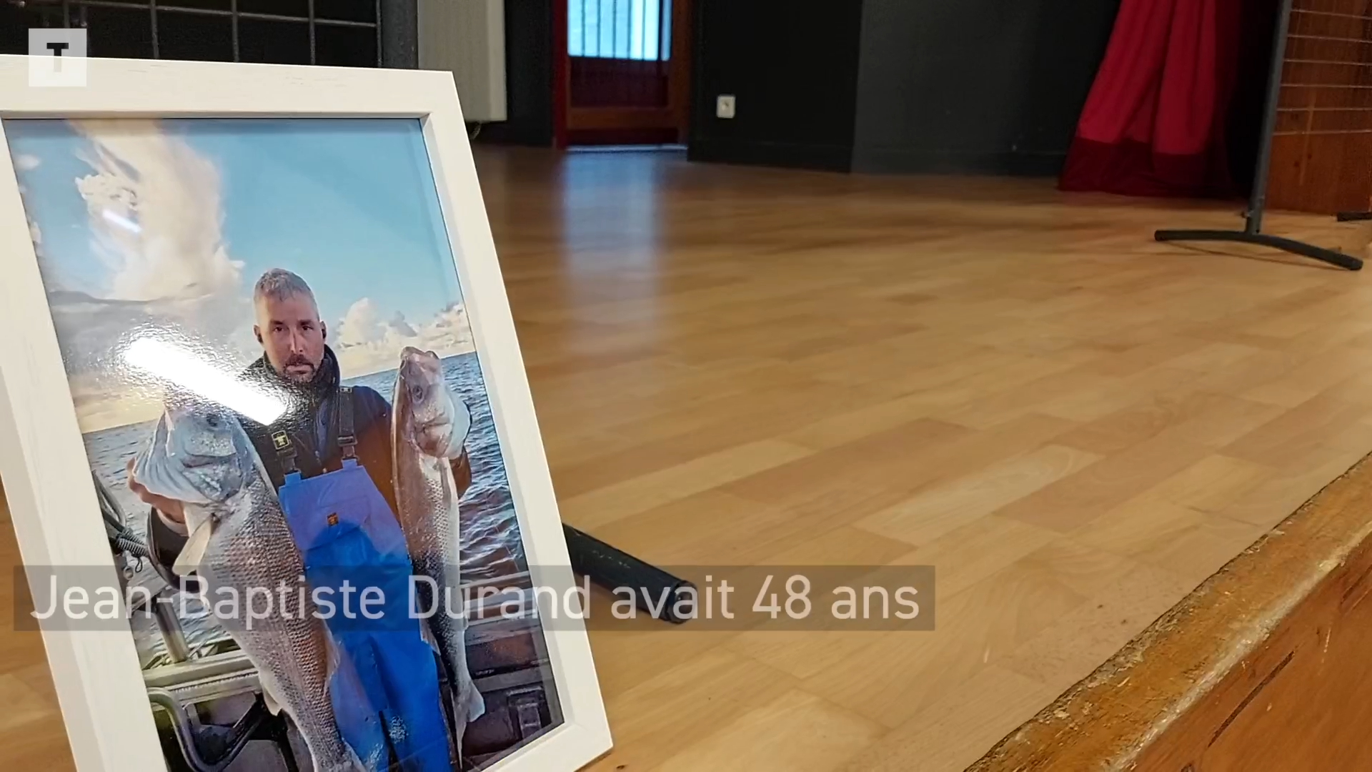 « Tous les marins sont en deuil » : au Guilvinec, 200 personnes ont rendu hommage à Jean-Baptiste Durand, marin pêcheur mort en mer [Vidéo]