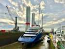 VIDEO : le paquebot à voile Orient Express Corinthian en cale sèche au port de Saint-Nazaire