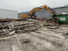 À Outreau, la démolition des anciens bâtiments de CBI est en cours