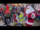 VIDÉO. On a suivi le Père Noël à vélo dans les rues de Granville