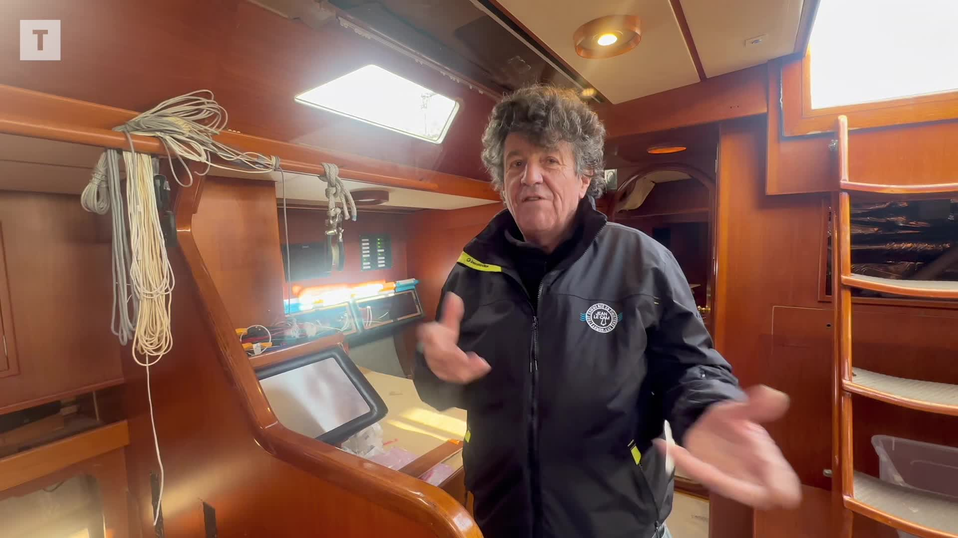 Jean Le Cam nous fait la visite de son dernier bateau, un magnifique Swan 59, qu'il prépare pour la Route du Rhum 2026 [Vidéo]