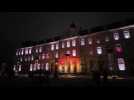 VIDÉO. L'hôtel de ville de Caen s'illumine pour la 21e case du calendrier de l'Avent devant des milliers de spectateurs