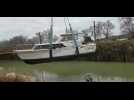 Evacuation de bateaux épaves dans le port de Beaucaire