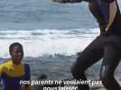 Au Sénégal, le surf pour inciter les filles à retourner à l'école