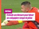 Fair-play : ce footballeur feint la blessure par solidarité