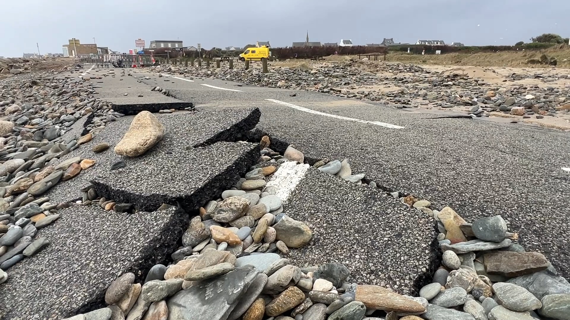 « C’est l’accès à notre restaurant qui nous inquiète » : à Plovan, avec la fermeture de la route du Vent solaire, le Penn ar Bed subit un nouveau coup dur [Vidéo]