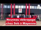 Vidéo. Suppression de postes chez Seb : 70 salariés en grève à Mayenne
