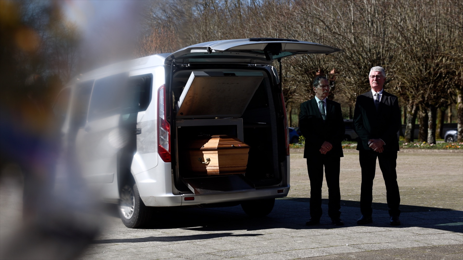 « Nous ne cherchons plus une ombre. Nous accompagnons un homme » : à Sainte-Anne d'Auray, un dernier hommage au père Guégan [Vidéo]