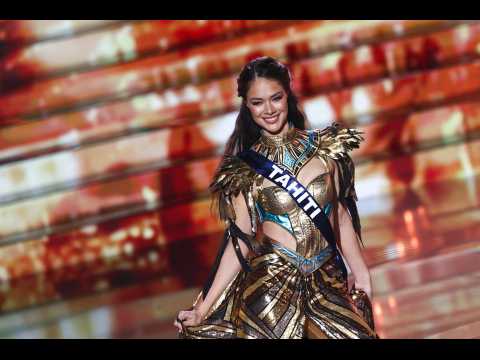 VIDEO : Hinaupoko Devze, Miss Tahiti, lue M…