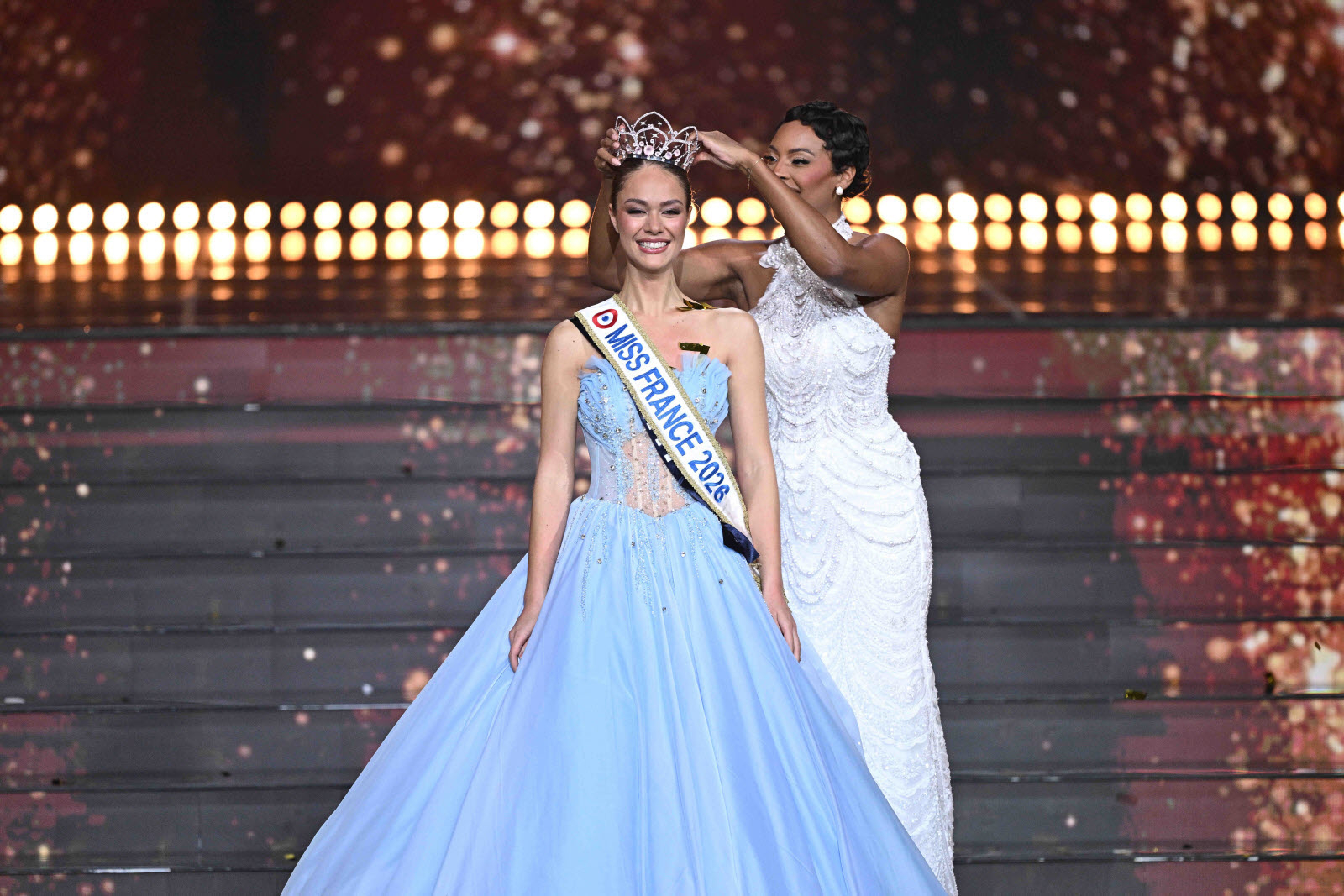 Qui est Hinaupoko Deveze, la nouvelle Miss France ?