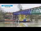 VIDÉO. Après plusieurs jours d'attente, la passerelle est déployée sur la Sarthe
