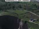Indonésie: un gouffre de 100m de profondeur engloutit les terres