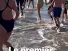 VIDÉO. Un premier bain de l'année 2026 à 8 degrés et avec bonne humeur, à Pornichet