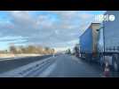 VIDÉO. Une centaine de poids lourds toujours bloqués par le verglas aux portes de Rennes