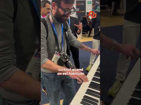 Ce piano vous apprend à jouer n'importe quelle chanson ! #shorts