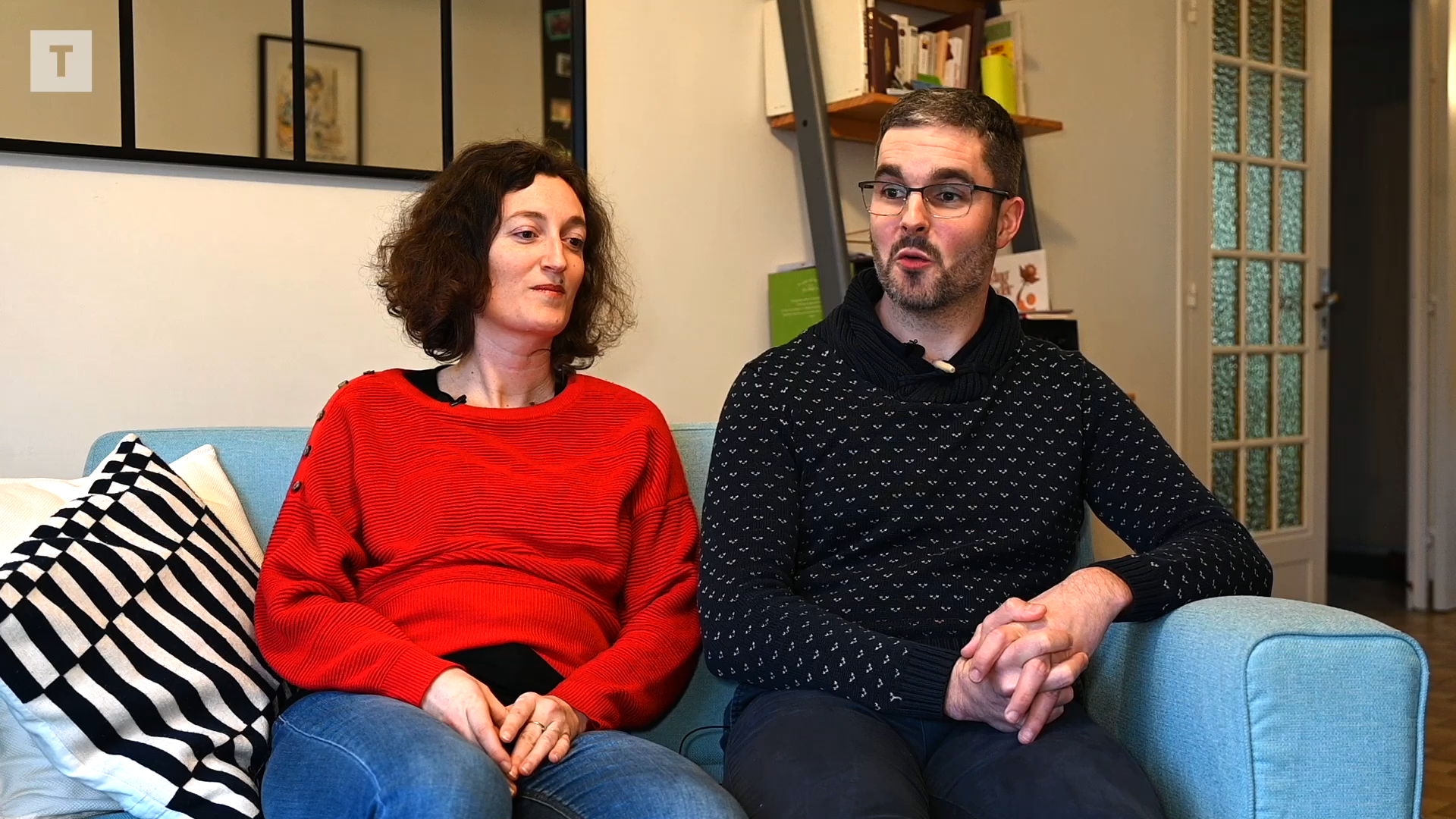 « Oh, les Grasmoureux ! » : à Douarnenez, la magie entre Viola et Jérémy a opéré en fin de Gras, chez Micheline, devant Mimiche et son dérouleur de chansons [Vidéo]