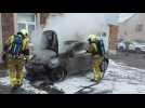 Une voiture en feu à Marcinelle