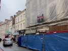 A Boulogne-sur-Mer, c'est quoi ce nouvel échafaudage devant le magasin Texti ?