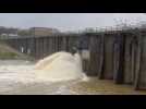 VIDEO. Les lâchers d'eau du barrage de Moulin-Papon entraînent un fort débit dans les cours d'eau de Vendée