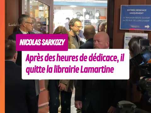 VIDEO : Nicolas Sarkozy quitte la librairie L…