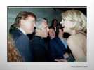 VIDÉO. Affaire Jeffrey Epstein : de nouvelles photos publiées, avec notamment Donald Trump