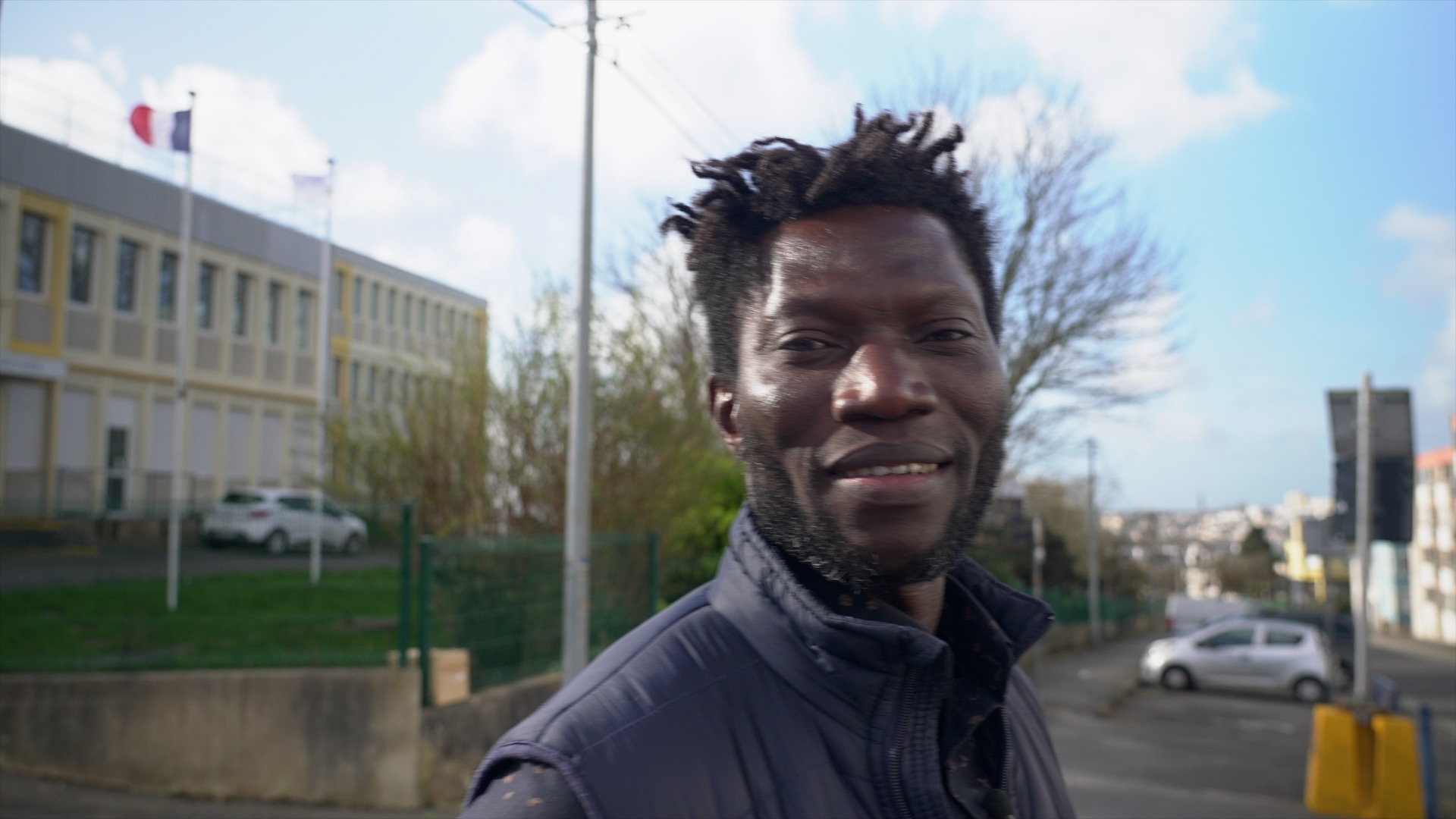 « Pour renouveler mon titre de séjour, je devais gagner 2 700 ¬ par mois » : ce Brestois se bat pour pouvoir continuer à enseigner en France