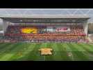 RC Lens: le tifo géant des supporters en hommage à la catastrophe de Courrieres