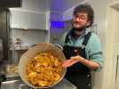 VIDÉO. Dans la Manche, il produit ses propres chips "avec des pratiques agricoles respectueuses de l'environnement"
