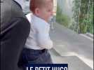 Le petit Hugo bénit par le pape
