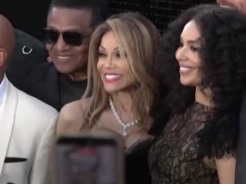 VIDEO : Le clan Michael Jackson � l'avant-pre&hellip;