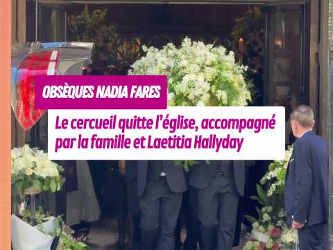 VIDEO : Sous l?�motion, le cercueil quitte l?�glise Saint-Jean-de-Montmartre, entour� de la famille et de Laetitia Hallyday