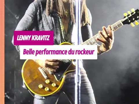 VIDEO : Lenny Kravitz performe sur la sc�ne du Festival du Printemps de Perouges � Saint Maurice de Remeins