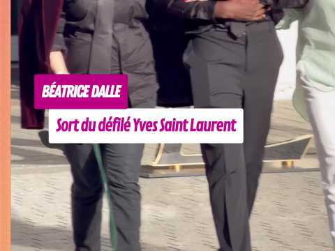 VIDEO : B�atrice Dalle sort du d�fil� Yves Sa&hellip;