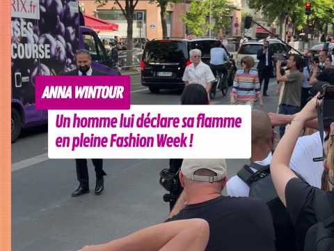 VIDEO : Anna Wintour surprise : un homme lui d�clare sa flamme en pleine Fashion Week !