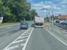 Vid�o Images chocs sur nos routes�: le conducteur d?une Peugeot et un camionneur se livrent une bataille sur la route