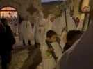Religion - Retour en images sur la procession des Pénitents blancs dans le centre historique du Puy-en-Velay