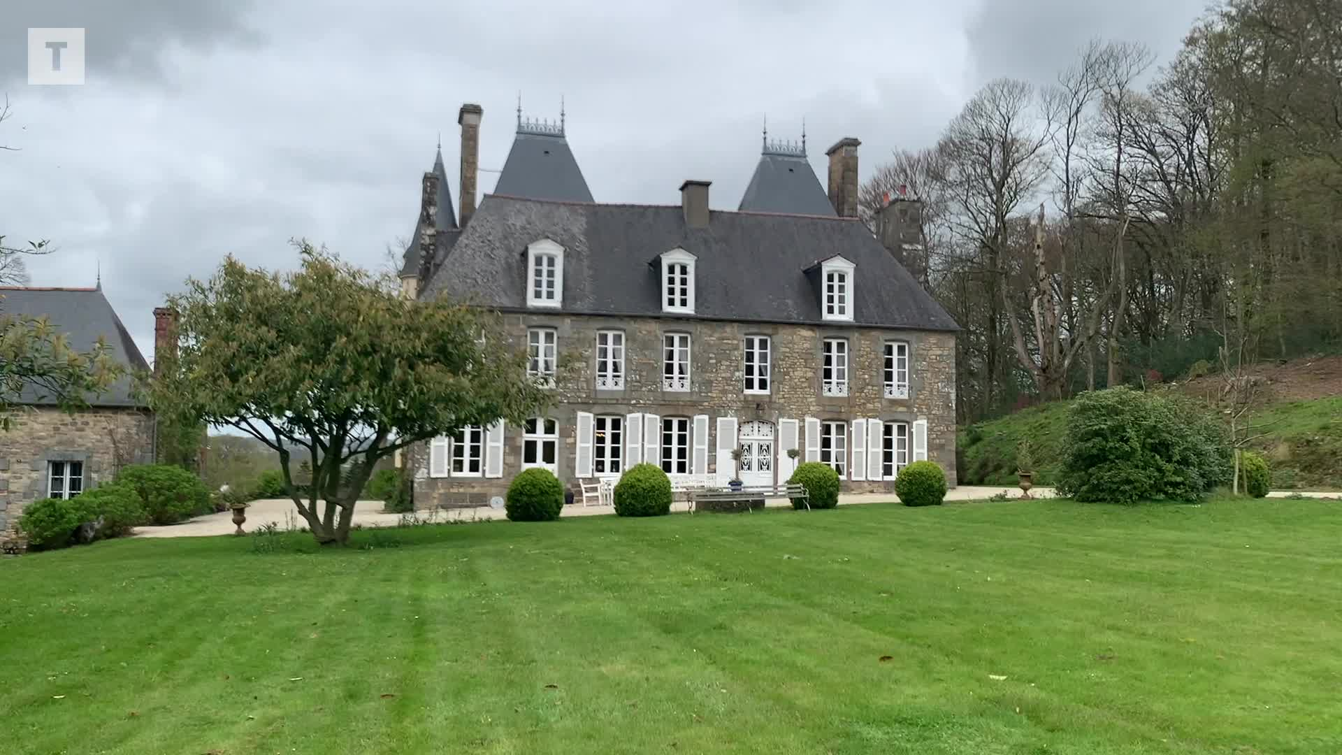 « Je pense que je vais pleurer » : installé en Bretagne depuis 34 ans, ce couple suédois met son château à vendre