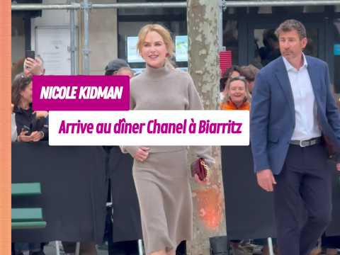VIDEO : Nicole Kidman arrive au d�ner Chanel&hellip;