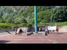 Vid�o Pr�s de 200 salari�s de Somfy d�filent � Cluses contre le plan social 