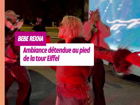 VIDEO : Bebe Rexha s?ambiance avec ses fans au pied de la tour Eiffel