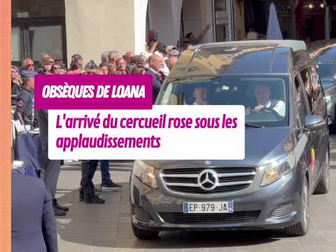 VIDEO : Obs�ques de Loana : le cercueil rose&hellip;