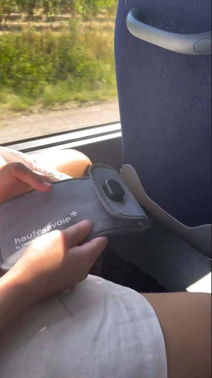 Les pochettes anti téléphones au collège déjà déjouées