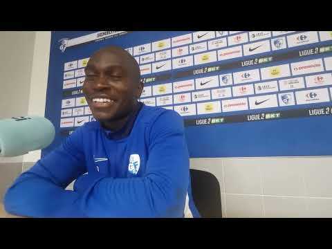 Jean-Guy Akpa Akpro avant Rodez - GF38
