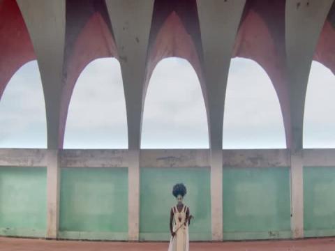 Watch video of Disclosure - Voices feat Sasha Keable