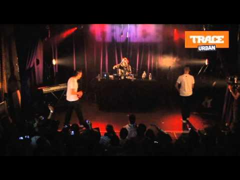 sniper - Aketo et Tunisiano de Sniper se clashent en mode Rap Contenders (concert privé TRACE Urban)  (Interview)